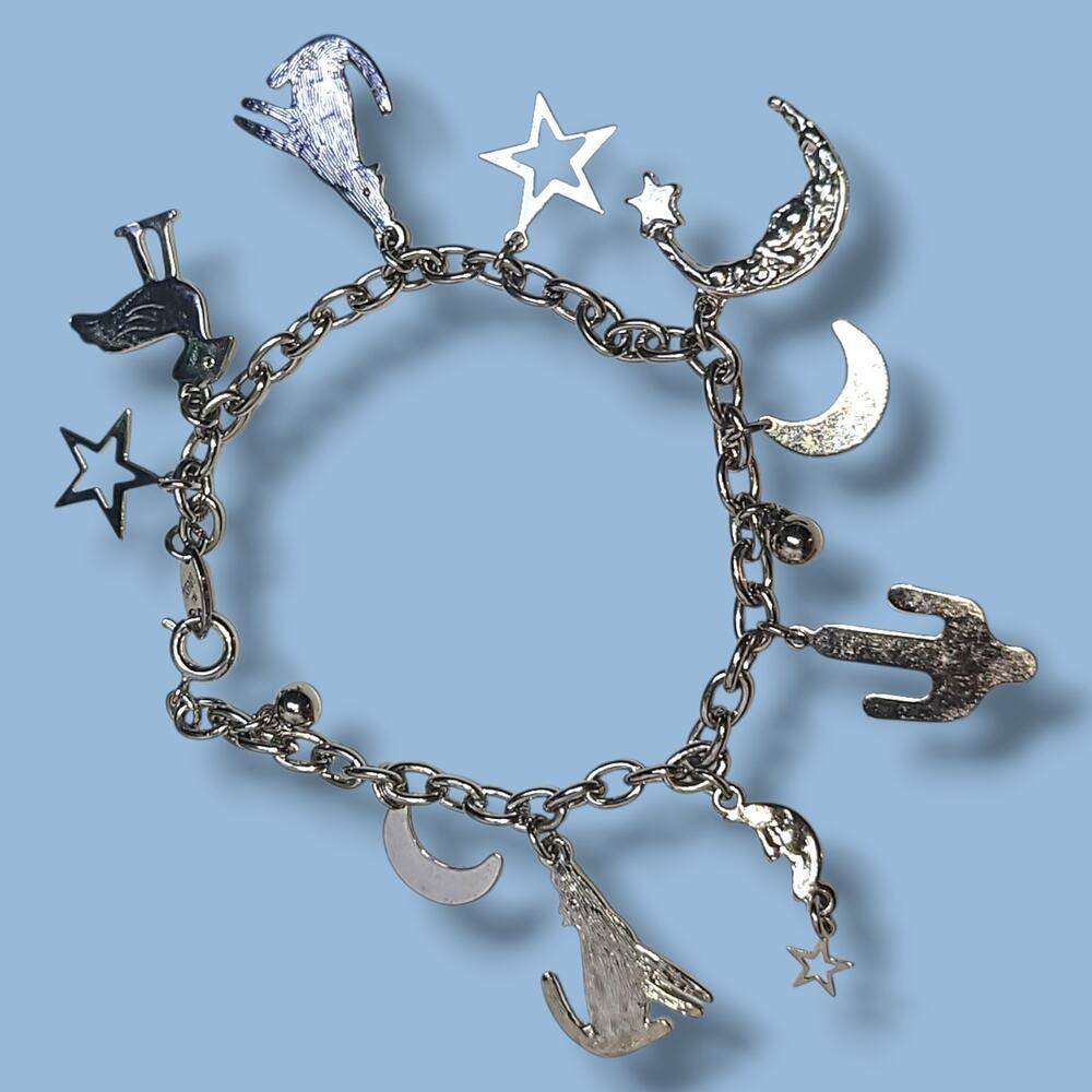 Vintage Trifari South West Design Dangle Charm Bracelet‎ Silver Star Moon Coyote